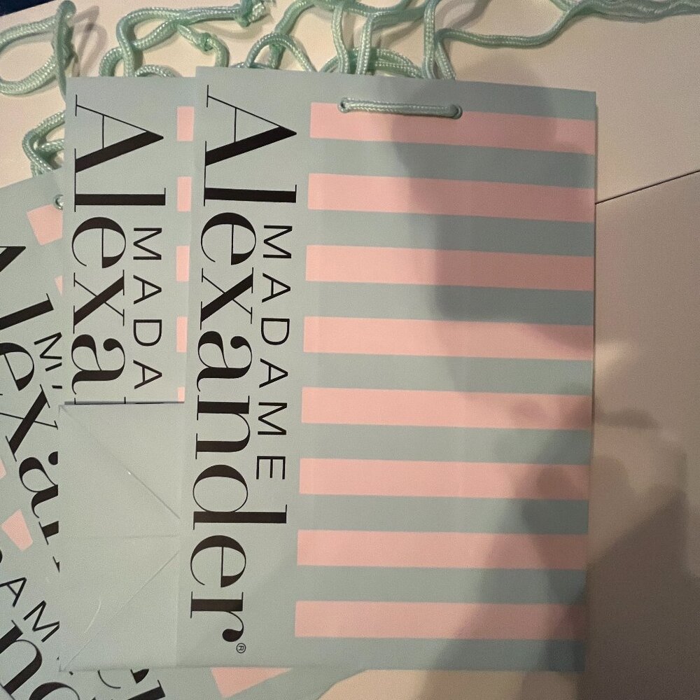 Madame Alexander Shoppings Bags (Large - Set of 4‎ - RARE) (k/x)